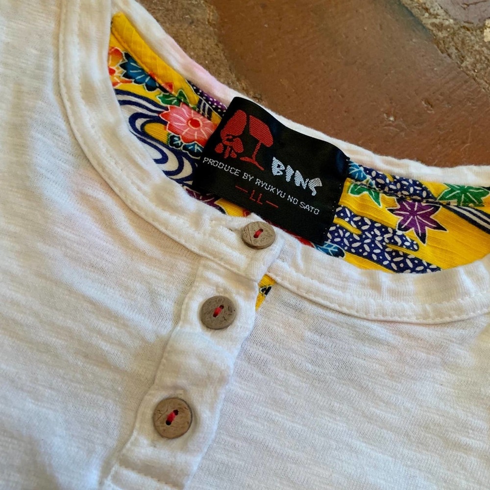 Japanese Shirt with Scroll and Bird Design Bins by Ryukyu No Sato SIZE LL